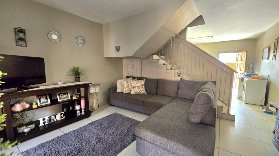 2 Bedroom Property for Sale in Florentia Gauteng