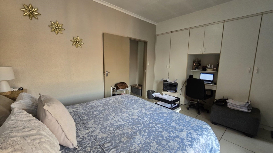 2 Bedroom Property for Sale in Florentia Gauteng