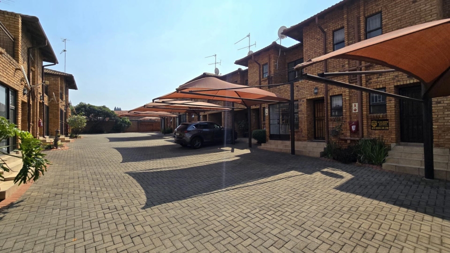 2 Bedroom Property for Sale in Florentia Gauteng