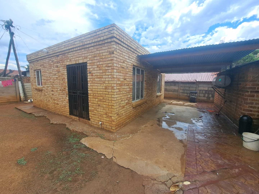 4 Bedroom Property for Sale in Eersterust Gauteng