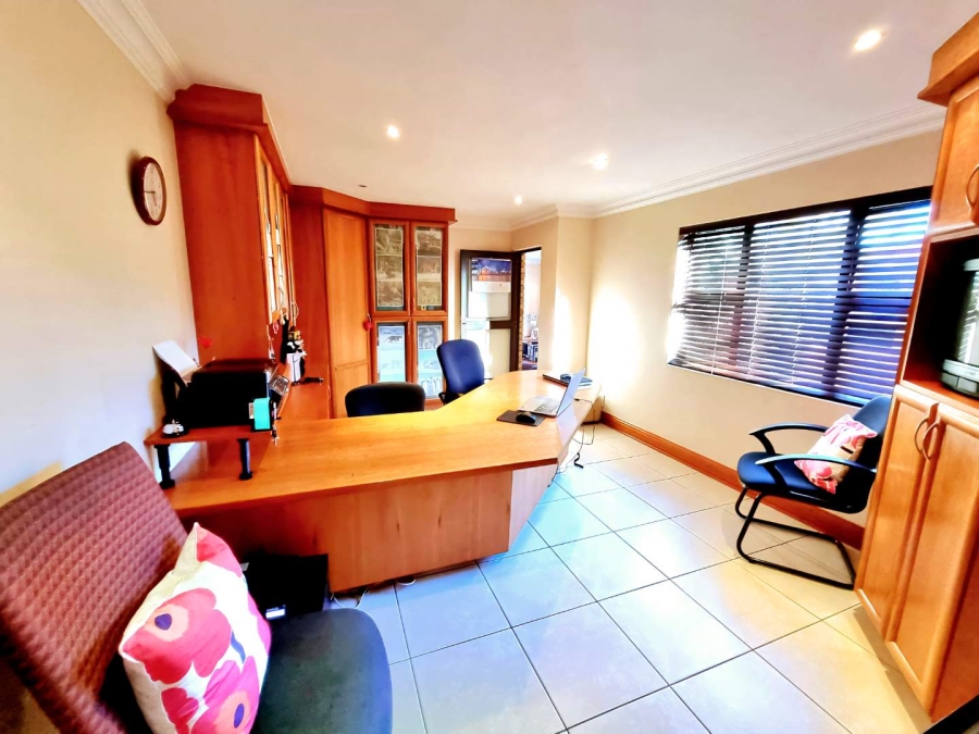 5 Bedroom Property for Sale in Meyersdal Gauteng