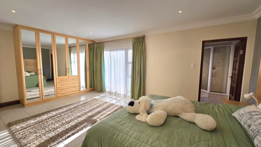 5 Bedroom Property for Sale in Meyersdal Gauteng