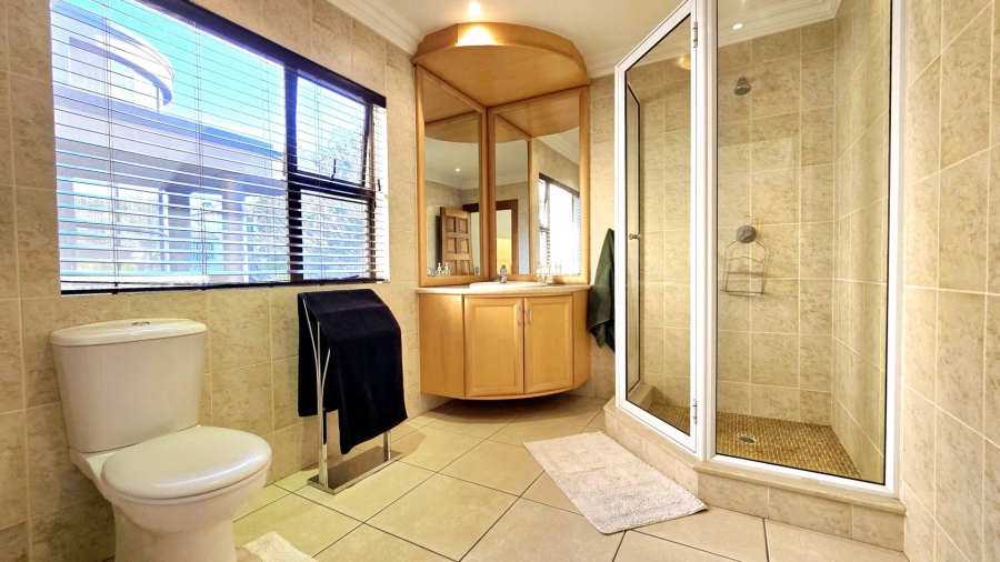 5 Bedroom Property for Sale in Meyersdal Gauteng