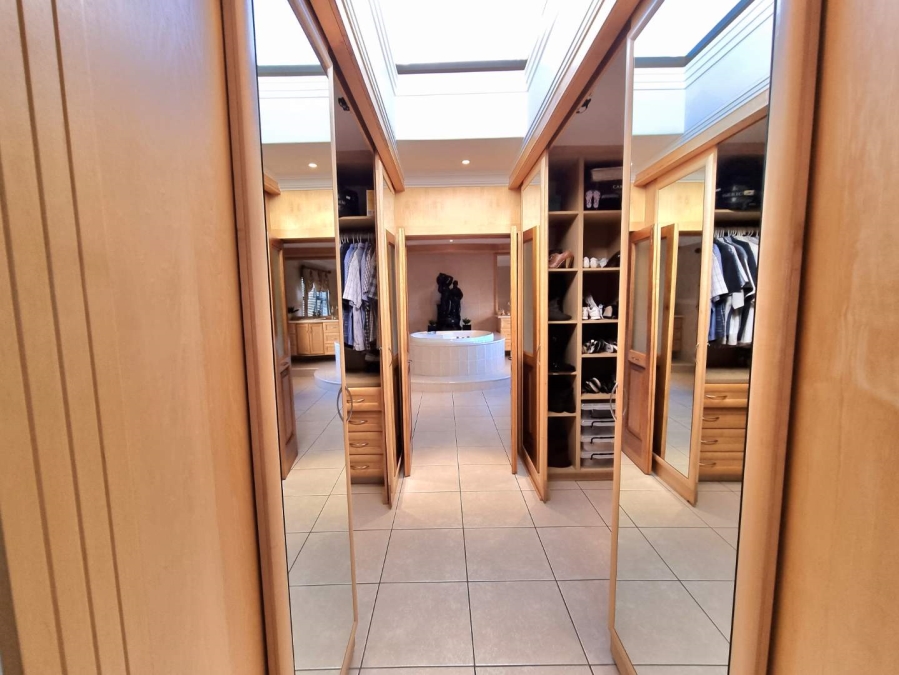 5 Bedroom Property for Sale in Meyersdal Gauteng