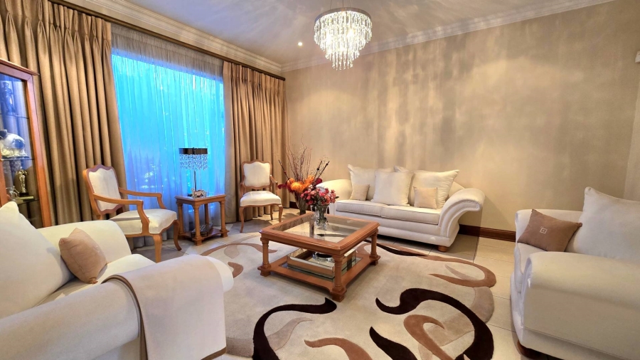 5 Bedroom Property for Sale in Meyersdal Gauteng