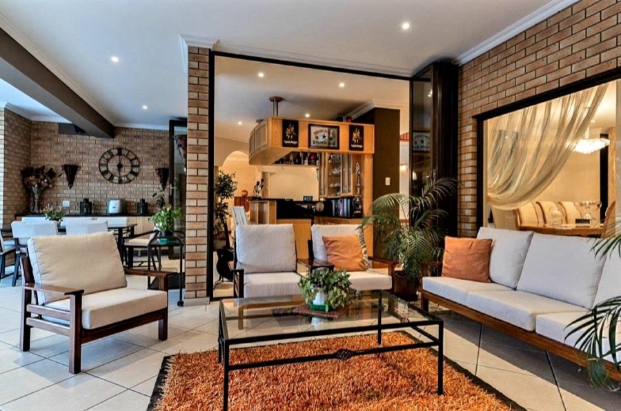5 Bedroom Property for Sale in Meyersdal Gauteng