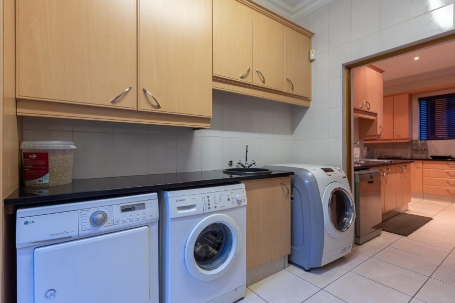 5 Bedroom Property for Sale in Meyersdal Gauteng