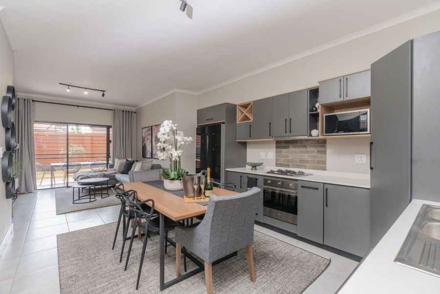 To Let 3 Bedroom Property for Rent in Olympus Gauteng