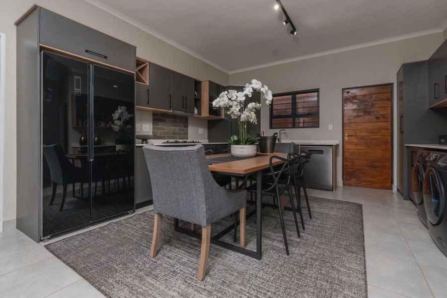 To Let 3 Bedroom Property for Rent in Olympus Gauteng