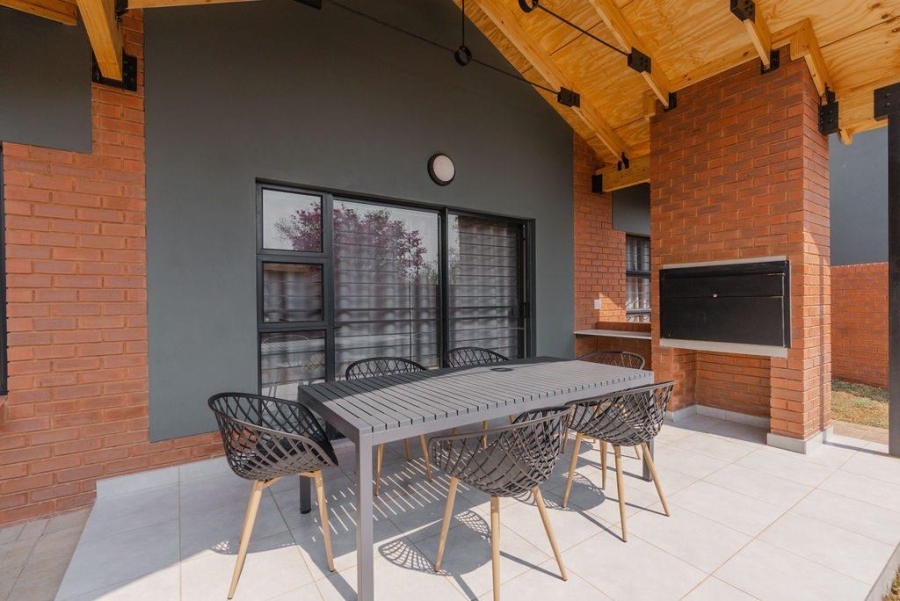 To Let 3 Bedroom Property for Rent in Olympus Gauteng