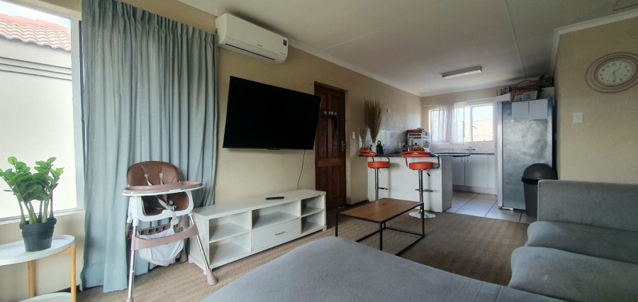 To Let 2 Bedroom Property for Rent in Willowbrook Gauteng
