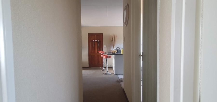 To Let 2 Bedroom Property for Rent in Willowbrook Gauteng