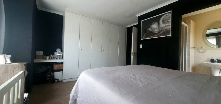 To Let 2 Bedroom Property for Rent in Willowbrook Gauteng