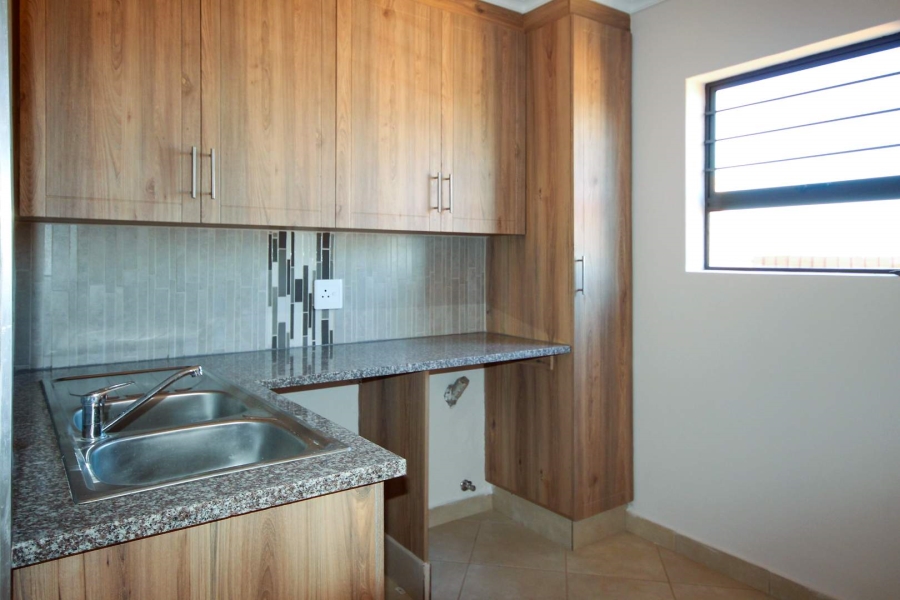 To Let 3 Bedroom Property for Rent in Olympus Gauteng