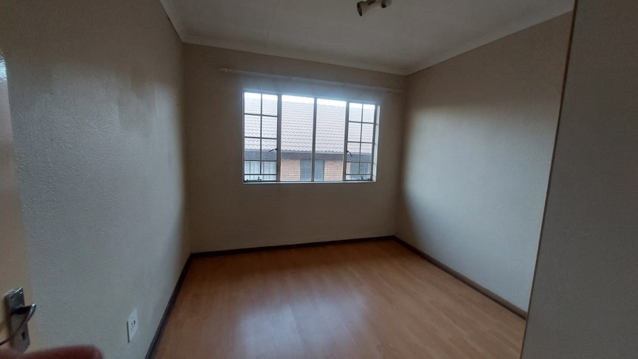 3 Bedroom Property for Sale in South Crest Gauteng