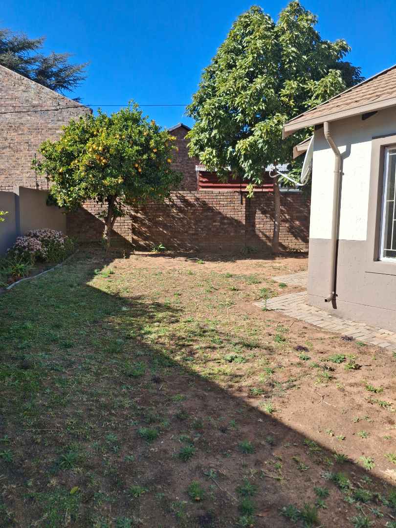 2 Bedroom Property for Sale in The Reeds Gauteng