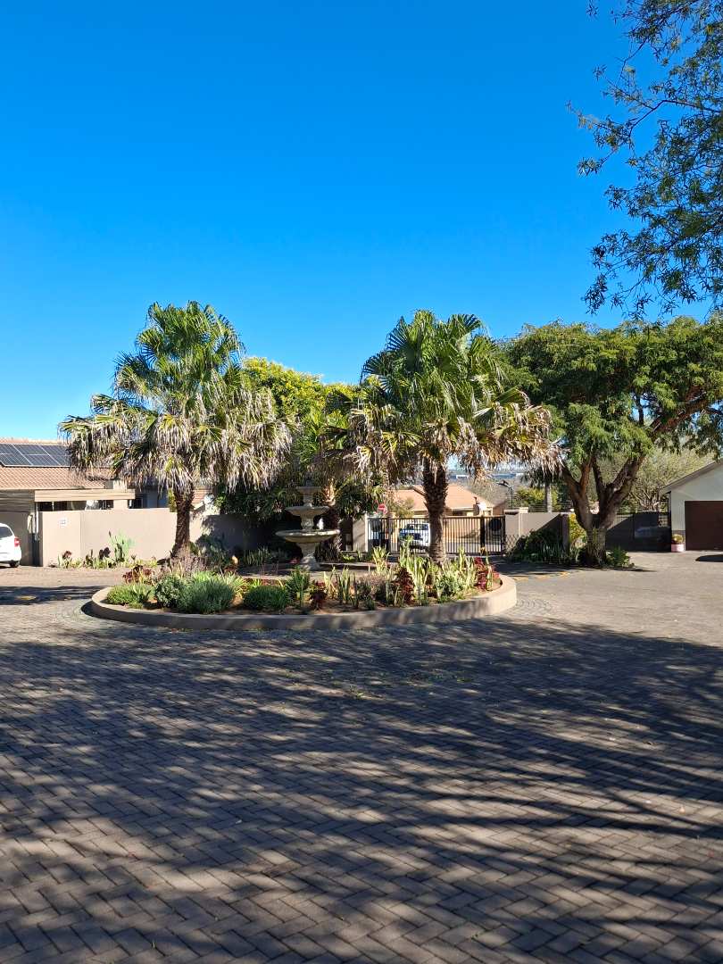2 Bedroom Property for Sale in The Reeds Gauteng