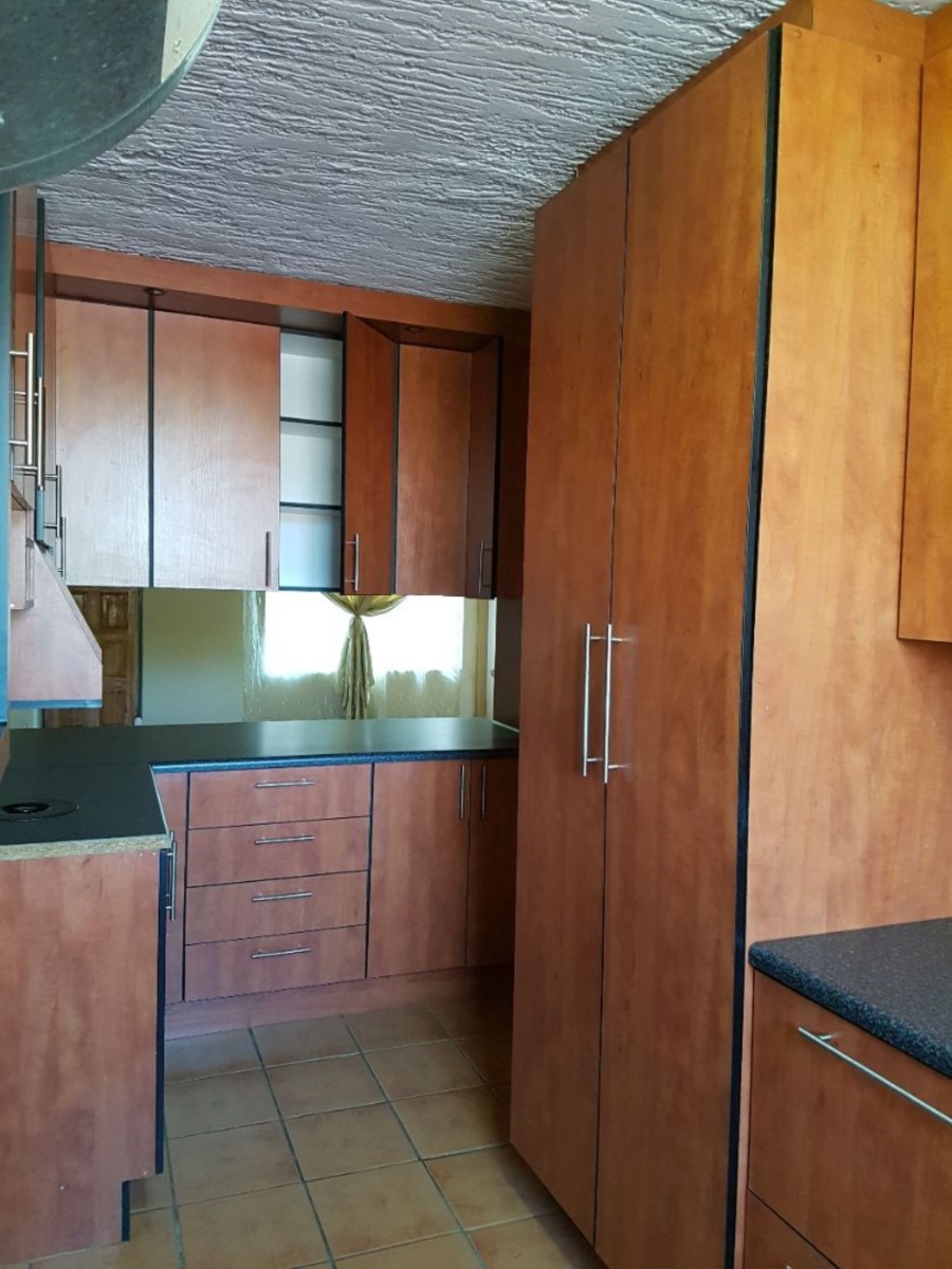 2 Bedroom Property for Sale in Silverton Gauteng