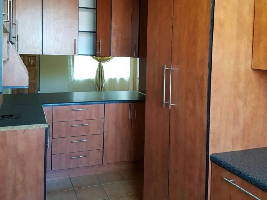 2 Bedroom Property for Sale in Silverton Gauteng