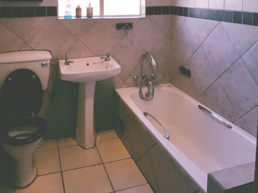 2 Bedroom Property for Sale in Silverton Gauteng