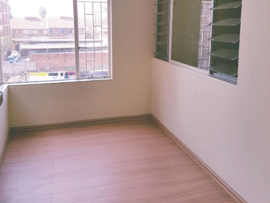 2 Bedroom Property for Sale in Silverton Gauteng