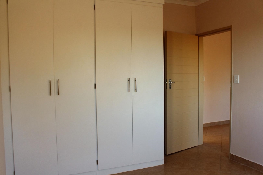 To Let 2 Bedroom Property for Rent in Olympus Gauteng