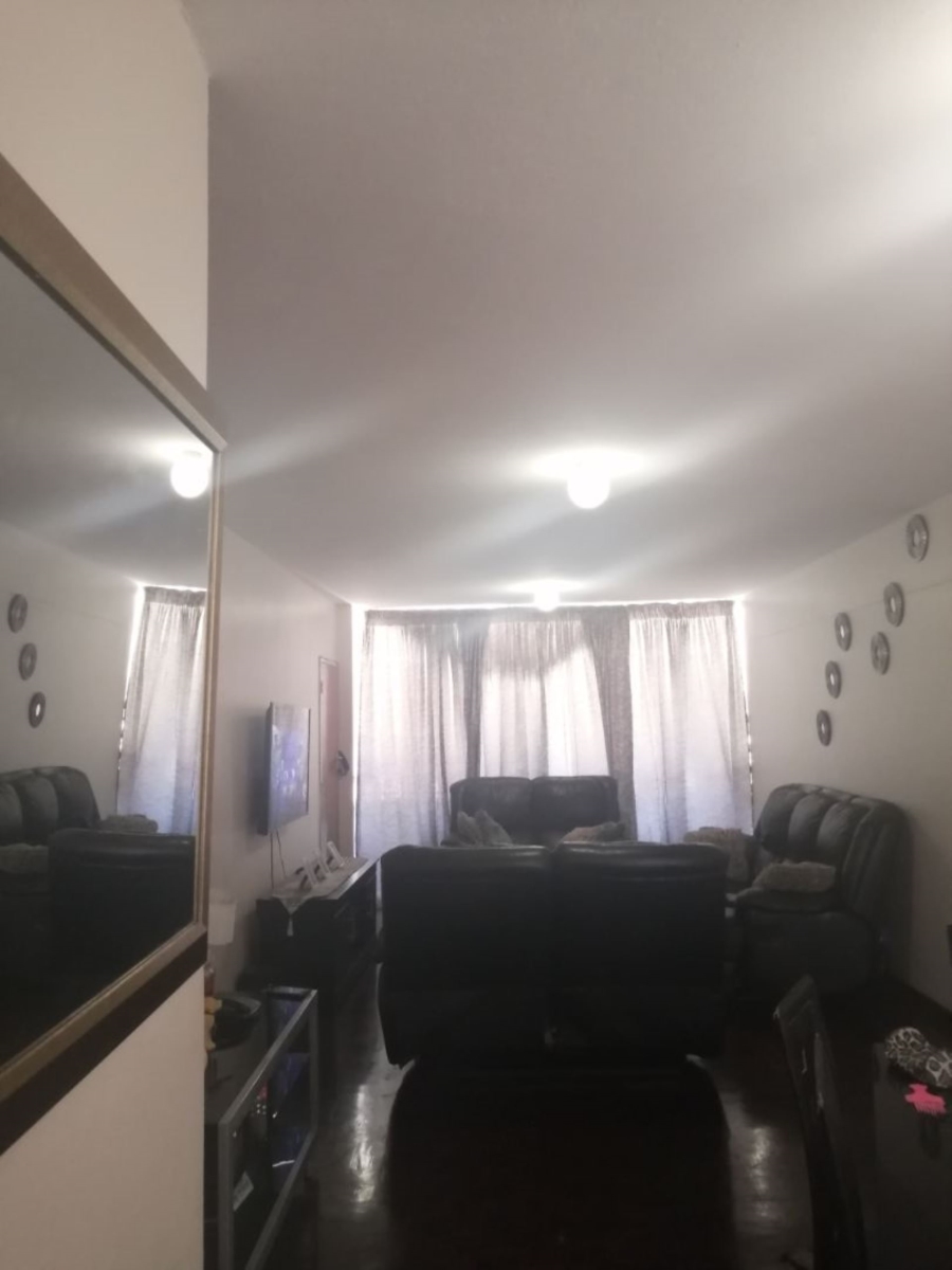 2 Bedroom Property for Sale in Sunnyside Gauteng
