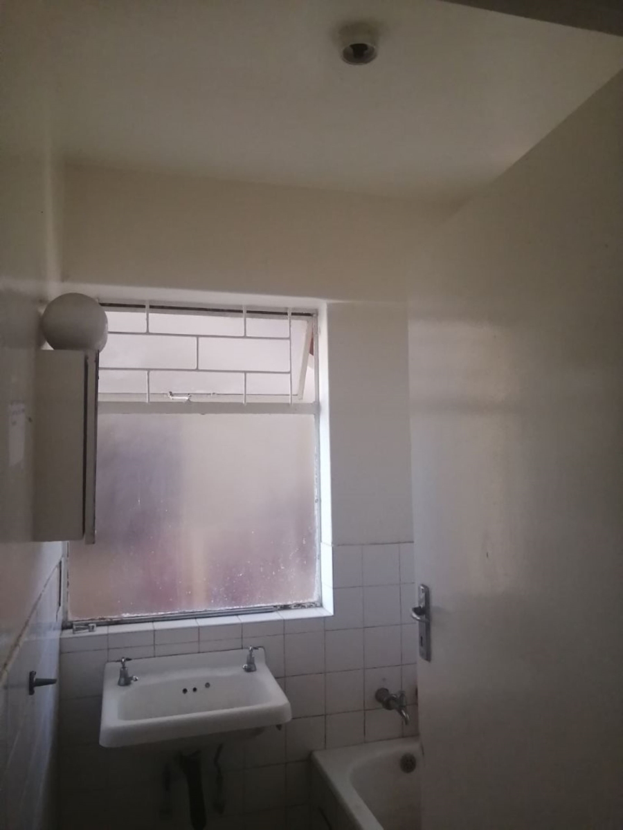 2 Bedroom Property for Sale in Sunnyside Gauteng
