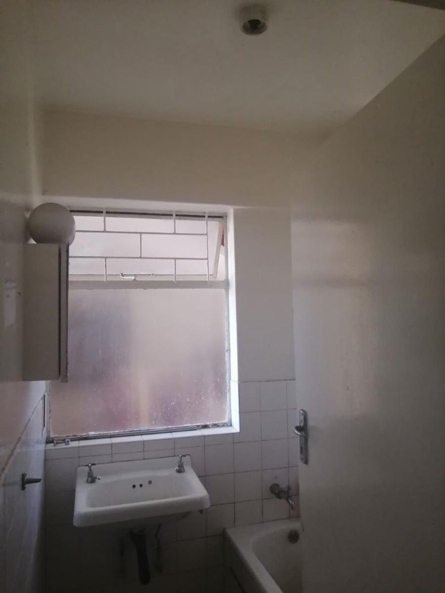 2 Bedroom Property for Sale in Sunnyside Gauteng
