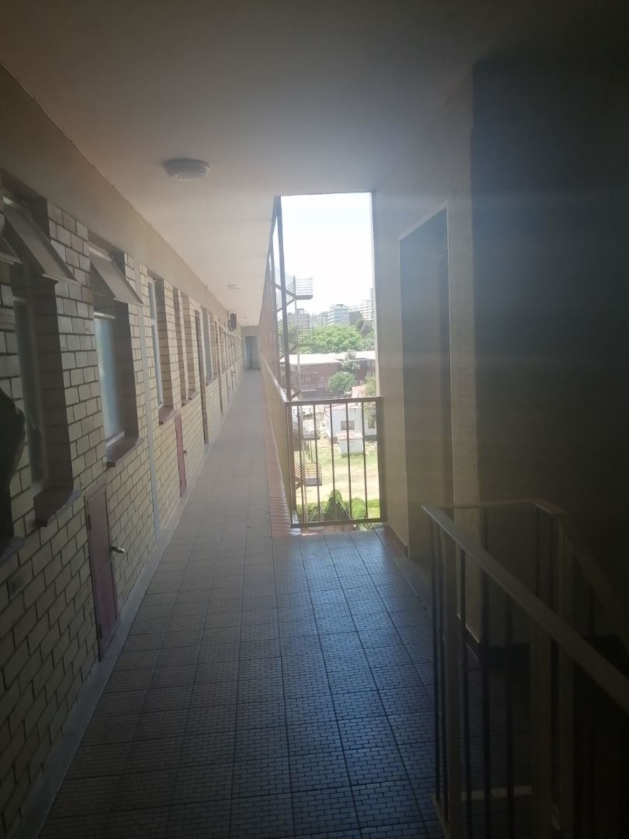 2 Bedroom Property for Sale in Sunnyside Gauteng