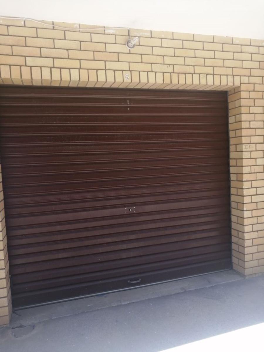 2 Bedroom Property for Sale in Sunnyside Gauteng