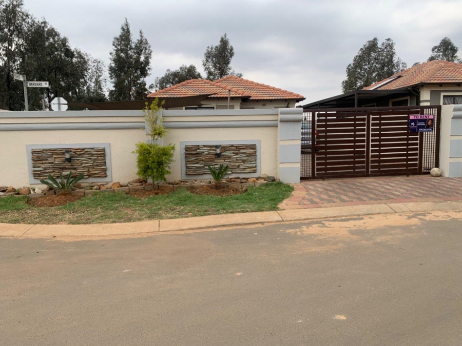 To Let 3 Bedroom Property for Rent in Alliance Gauteng