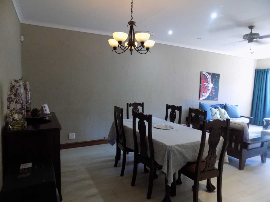To Let 2 Bedroom Property for Rent in River Club Gauteng