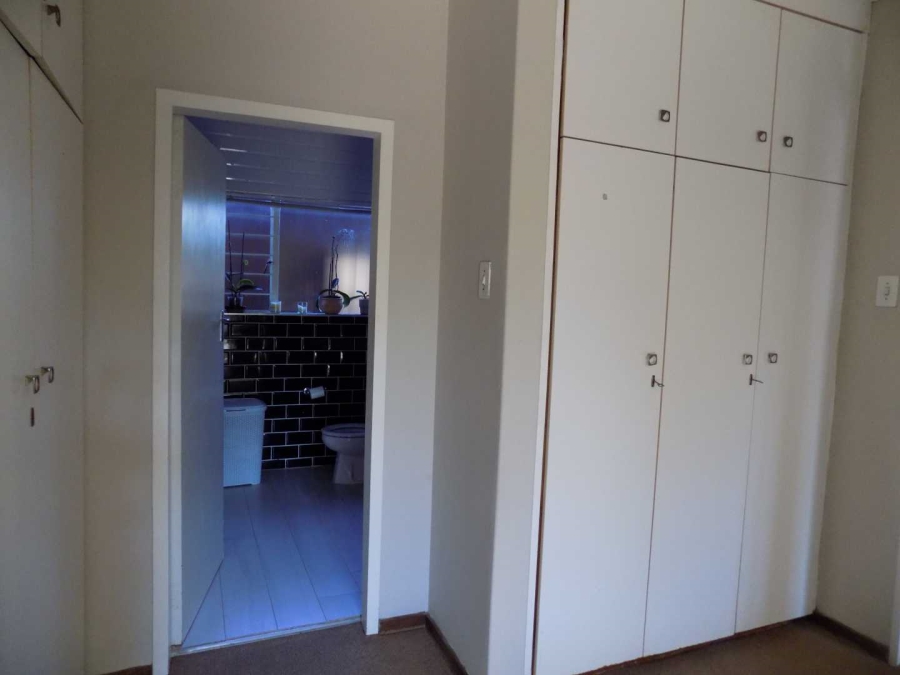 To Let 2 Bedroom Property for Rent in River Club Gauteng