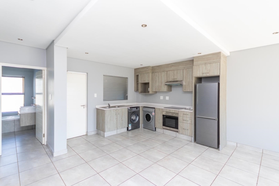 To Let 2 Bedroom Property for Rent in Broadacres Gauteng