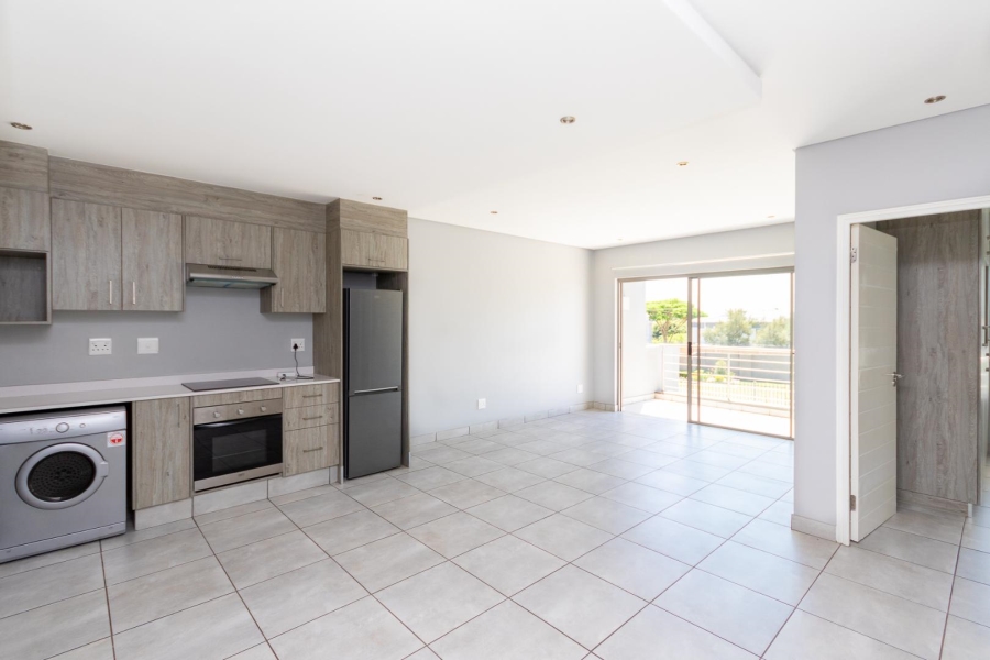 To Let 2 Bedroom Property for Rent in Broadacres Gauteng