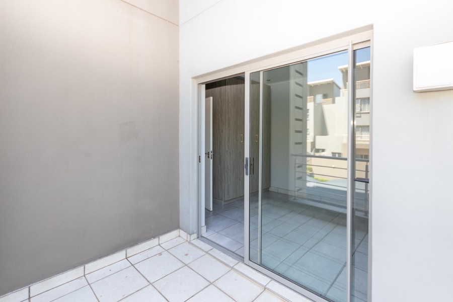 To Let 2 Bedroom Property for Rent in Broadacres Gauteng