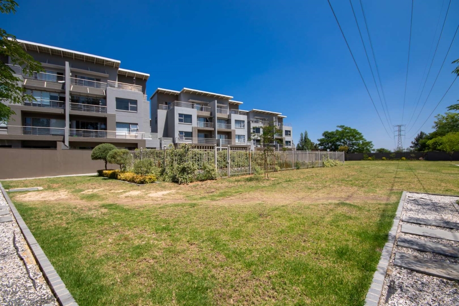 To Let 2 Bedroom Property for Rent in Broadacres Gauteng