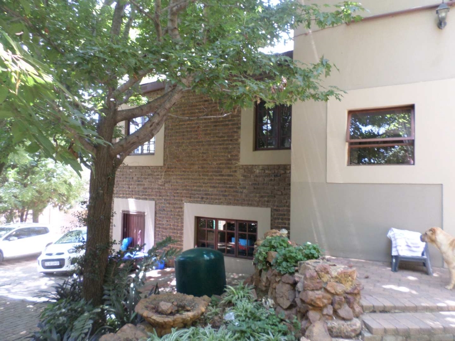 3 Bedroom Property for Sale in Vaaloewer Gauteng