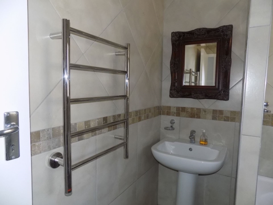 2 Bedroom Property for Sale in River Club Gauteng