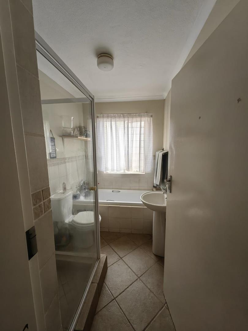 2 Bedroom Property for Sale in Montana Gauteng