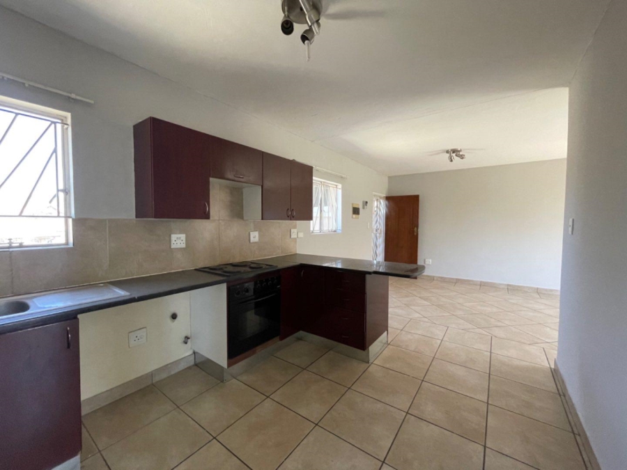 To Let 2 Bedroom Property for Rent in Glen Marais Gauteng