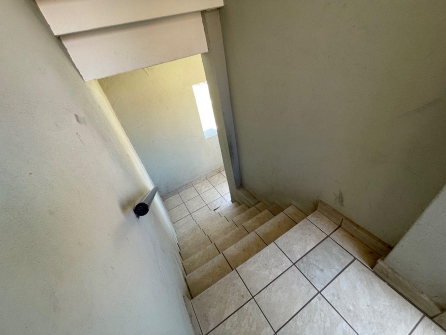 To Let 2 Bedroom Property for Rent in Glen Marais Gauteng