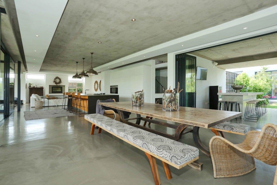 5 Bedroom Property for Sale in Waterfall Country Estate Gauteng