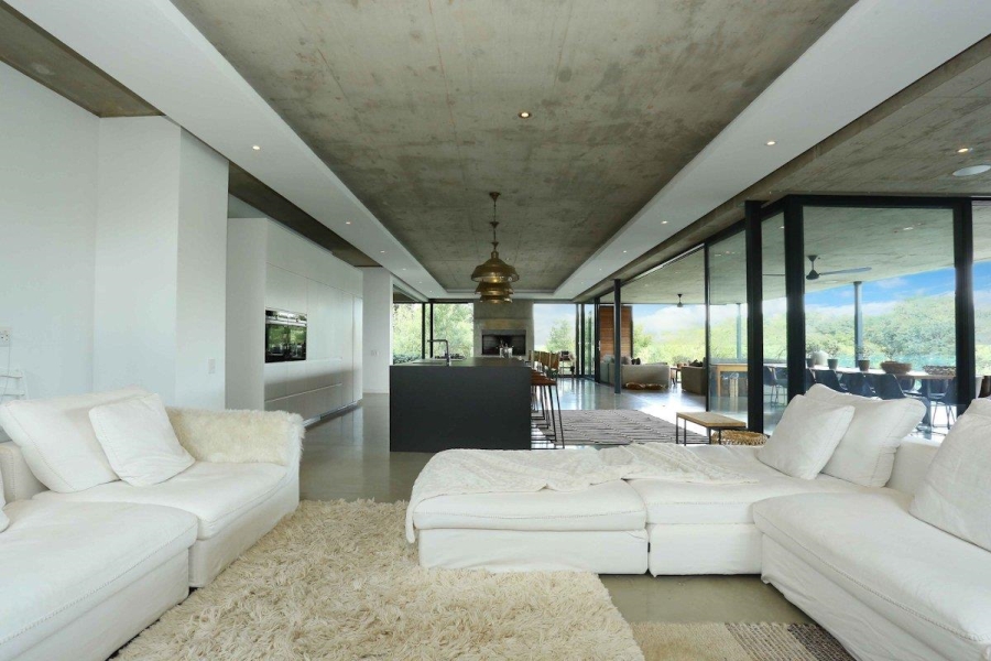 5 Bedroom Property for Sale in Waterfall Country Estate Gauteng