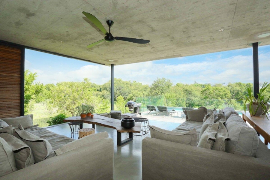 5 Bedroom Property for Sale in Waterfall Country Estate Gauteng