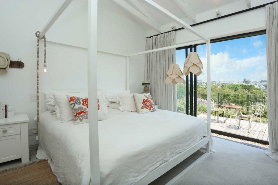 5 Bedroom Property for Sale in Waterfall Country Estate Gauteng