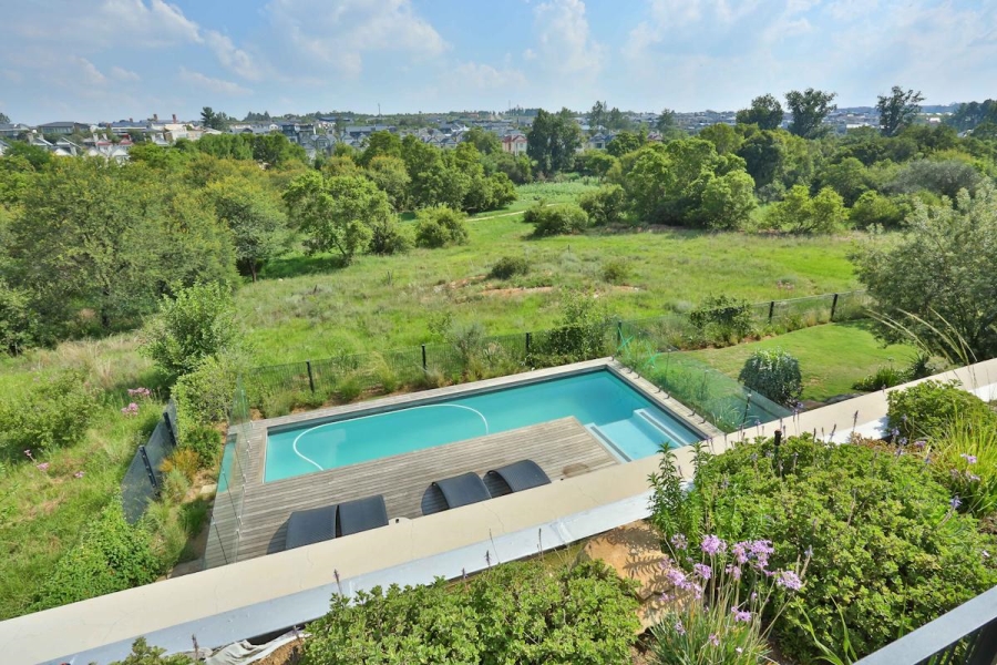 5 Bedroom Property for Sale in Waterfall Country Estate Gauteng