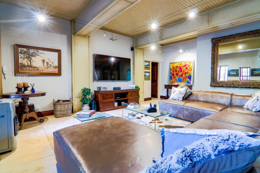 4 Bedroom Property for Sale in Waterkloof Ridge Gauteng