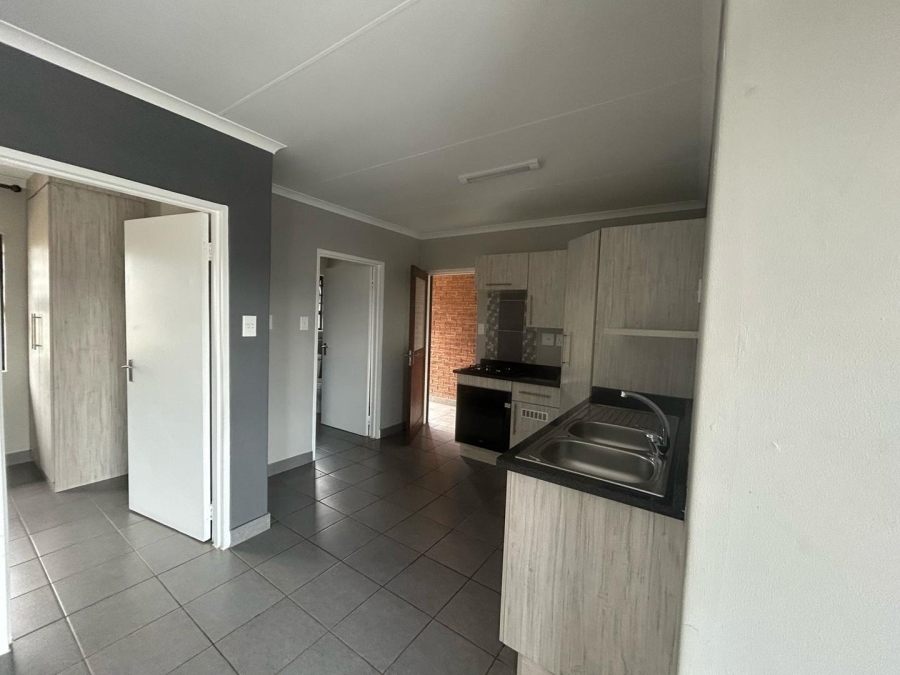 To Let 3 Bedroom Property for Rent in Willow Park Manor Gauteng